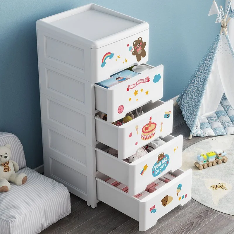 01 Chest of Drawers