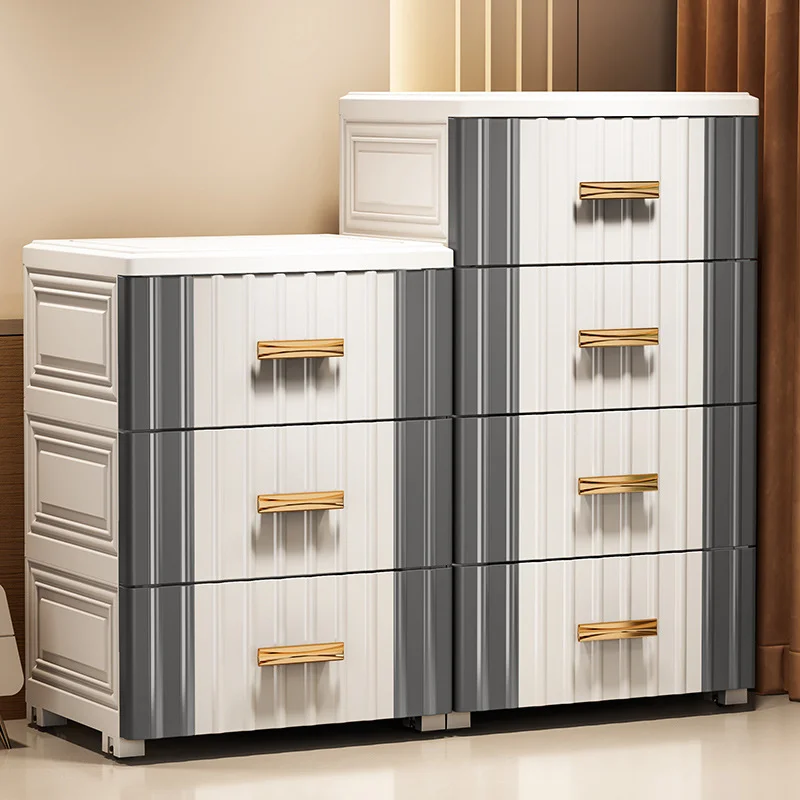 04 Chest of Drawers
